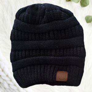 NEW Stylish Knit Beanie, Black NIP